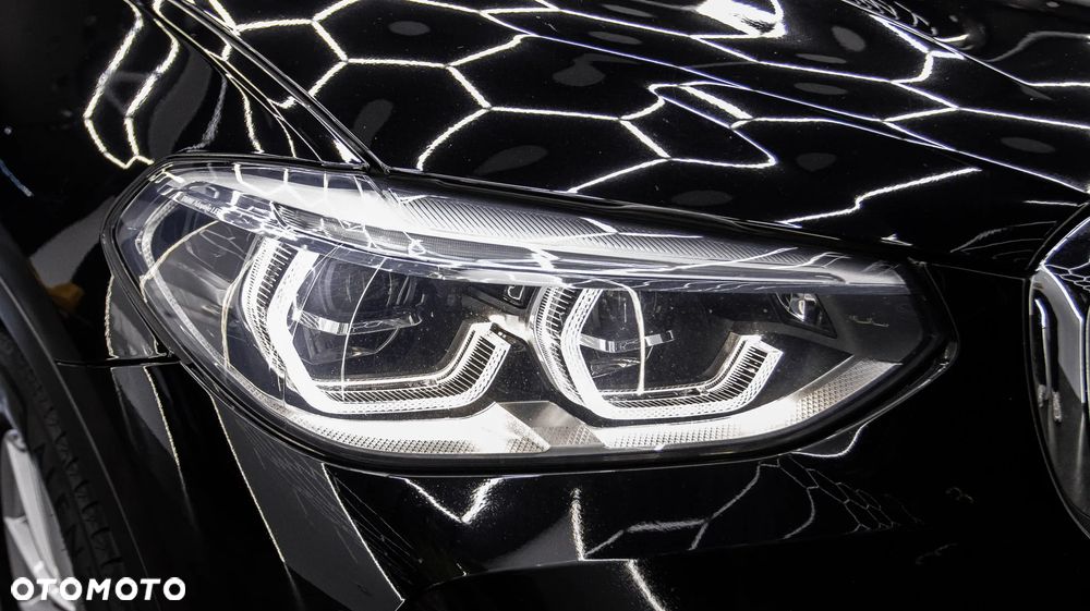 BMW X3 xDrive20i - 12