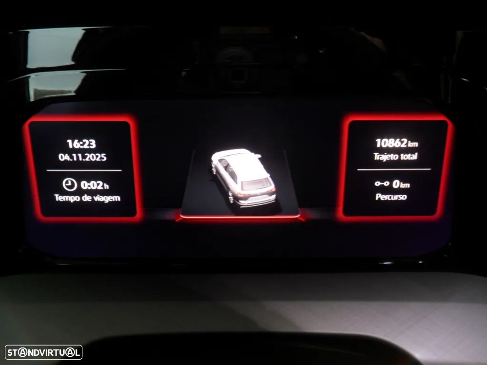 VW Golf Variant 1.5 TSI Urban - 12