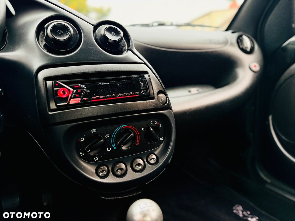 Ford Streetka 1.6 Luxury - 10