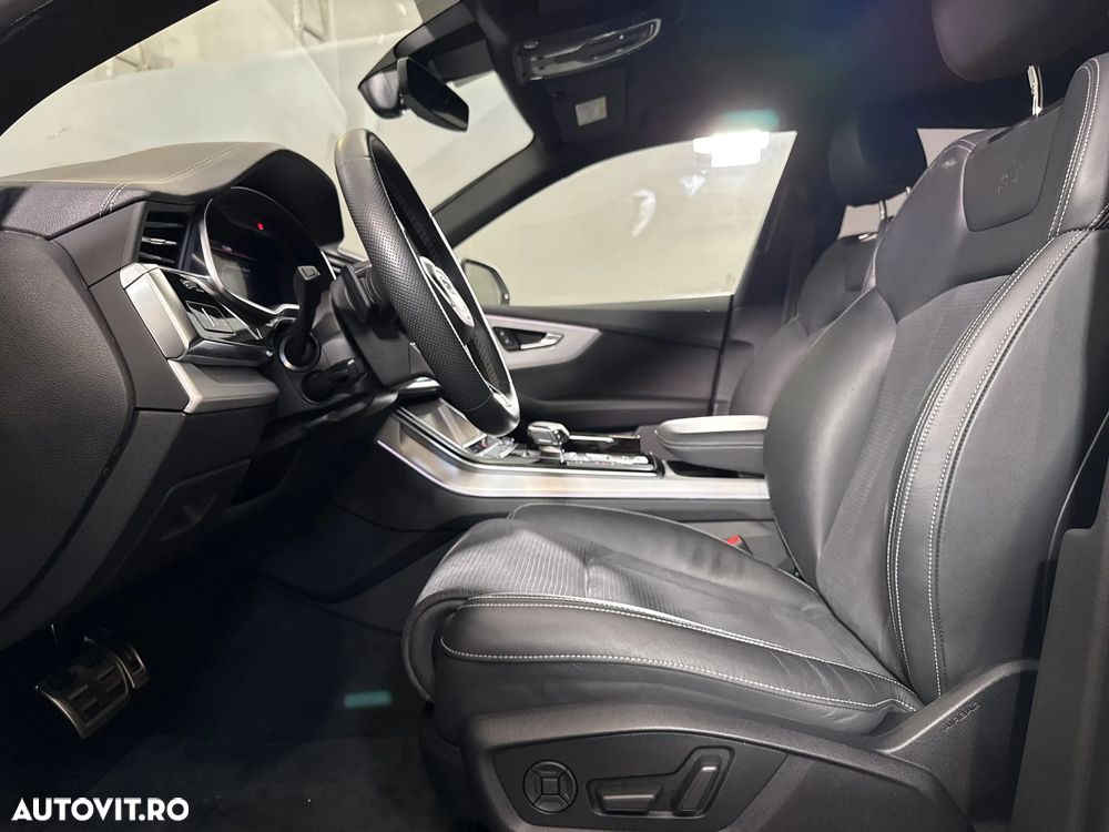 Audi Q8 - 24