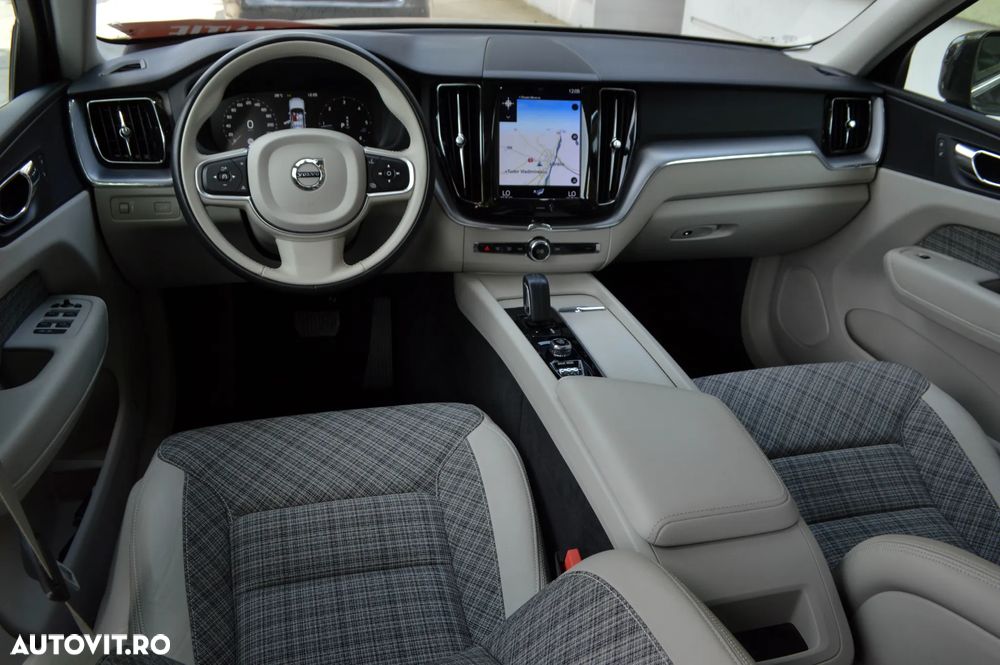 Volvo XC 60 B4 D AWD Ultimate Bright - 30