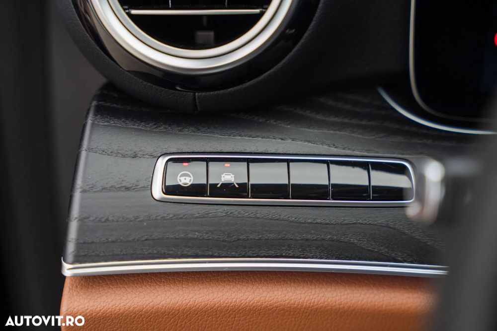 Mercedes-Benz E 300 9G-TRONIC AMG Line - 23