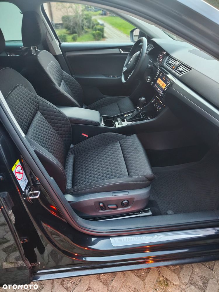 Skoda Superb 2.0 TDI Style DSG - 16