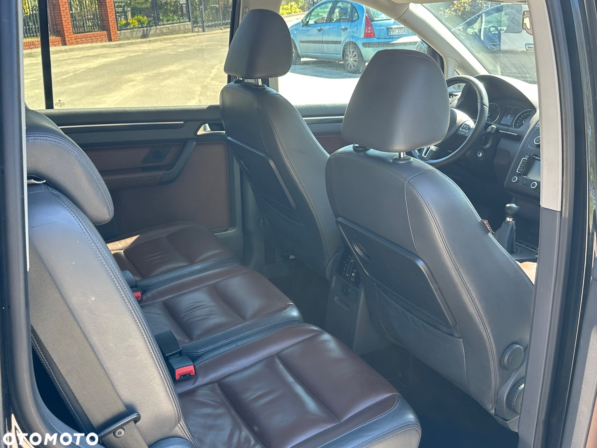 Volkswagen Touran 1.6 TDI DPF Highline - 19