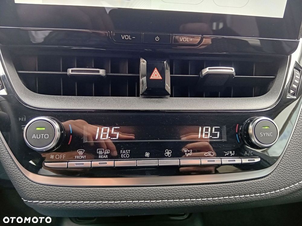 Toyota Corolla 1.8 Hybrid Comfort - 16