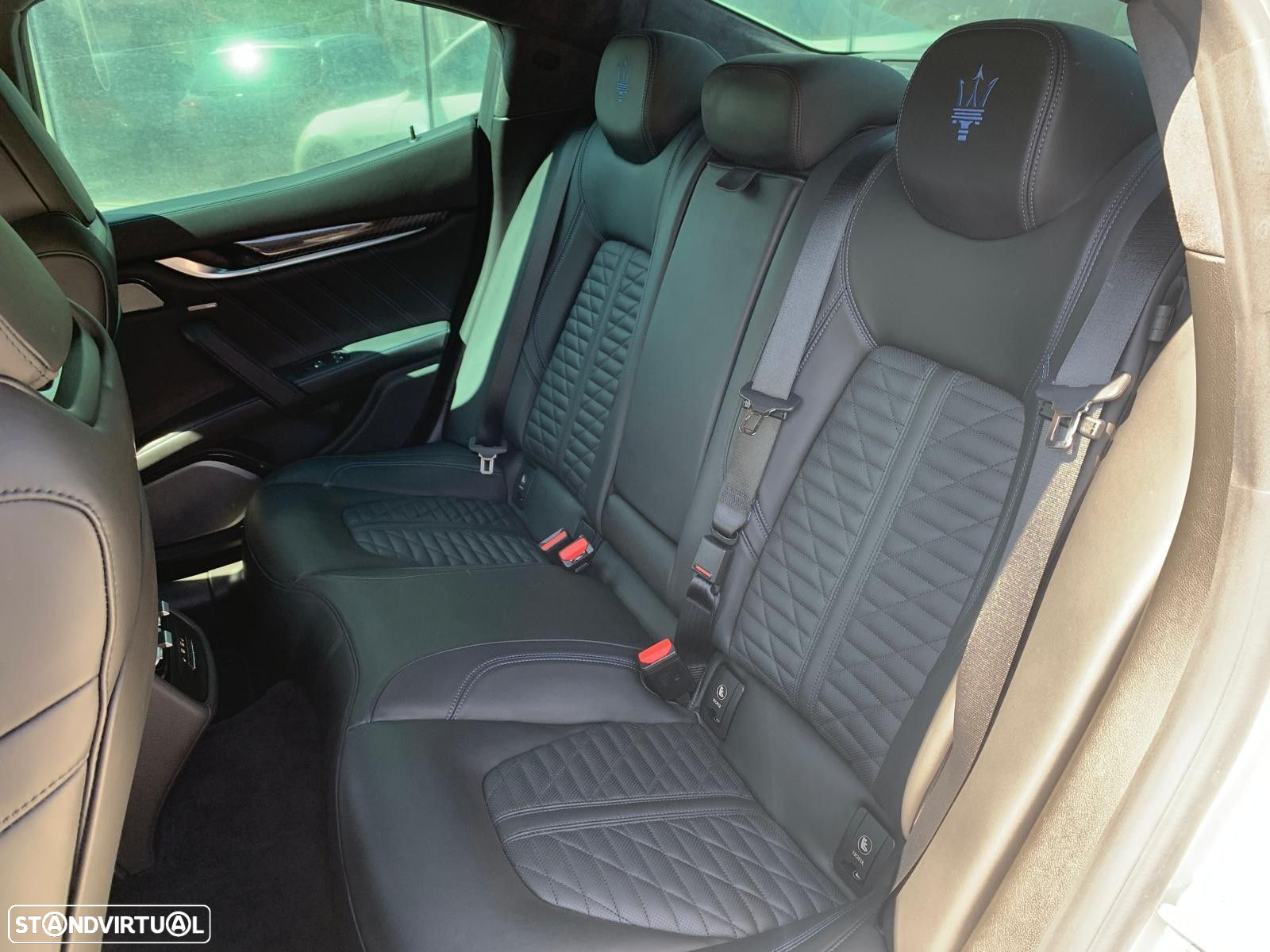 Maserati Ghibli 2.0 Executive - 16