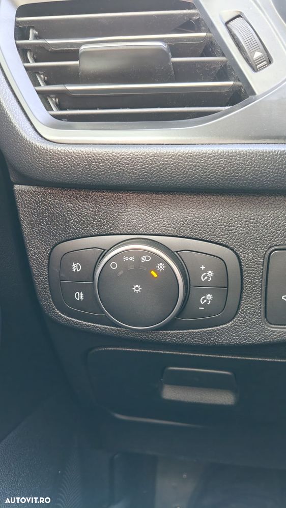 Ford Focus 1.0 EcoBoost Titanium Business - 14