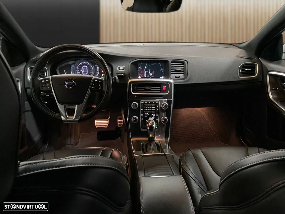 Volvo V60 2.0 D4 R-Design Geartronic - 8