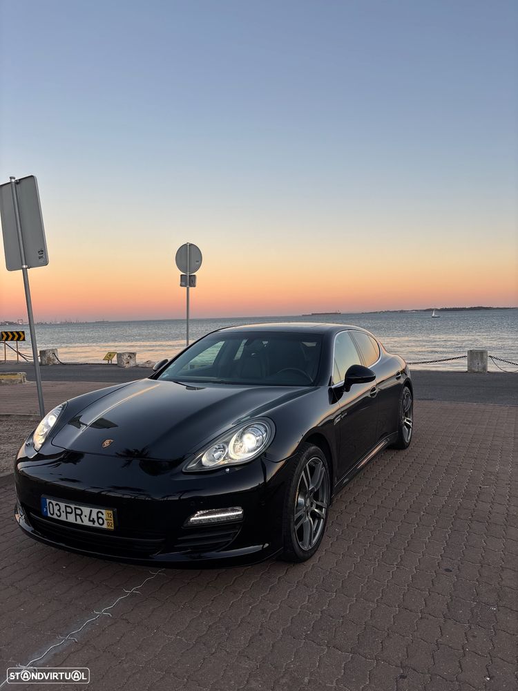 Porsche Panamera 2012 photo 5