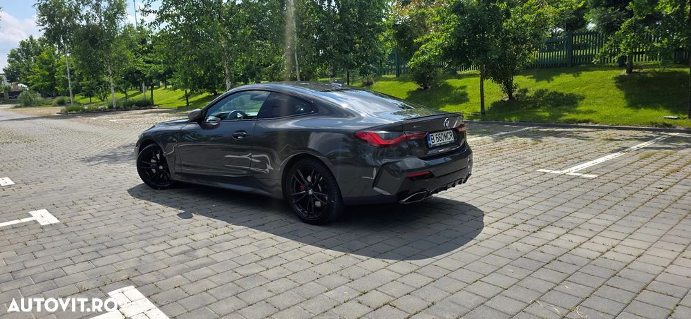 BMW M4 M440i xDrive - 4