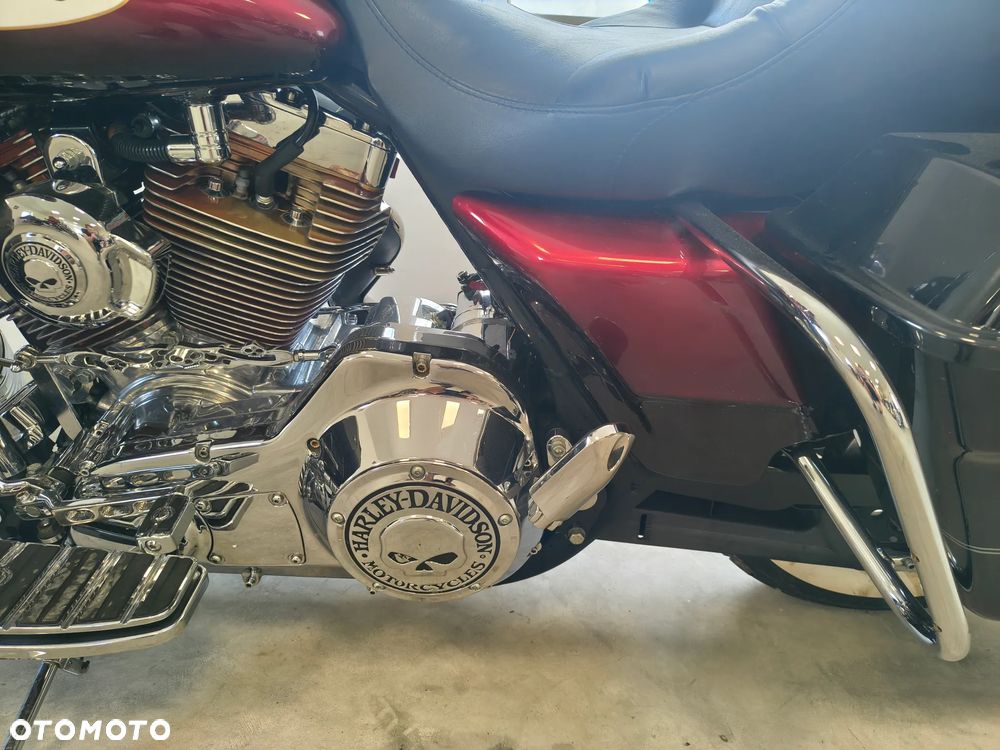 Harley-Davidson FLH Electra Glide - 5