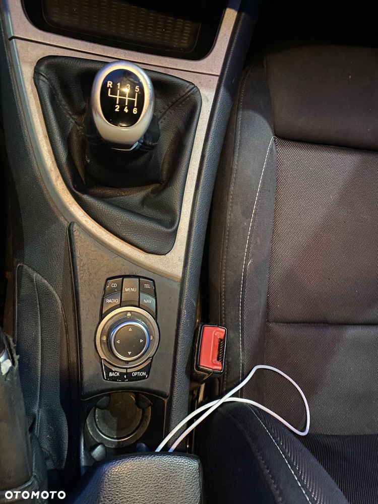 BMW Seria 1 118d DPF - 17