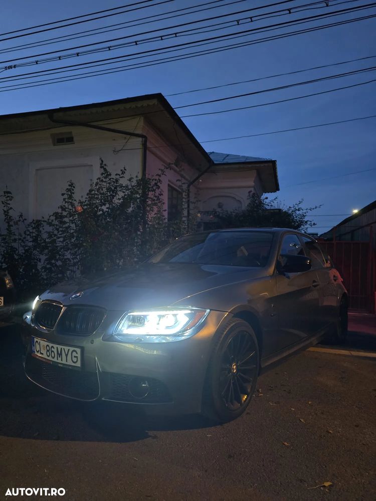 BMW Seria 3 320d DPF Efficient Dynamics Edition - 15