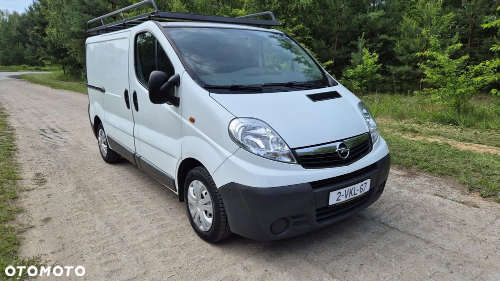 Opel Vivaro - 1