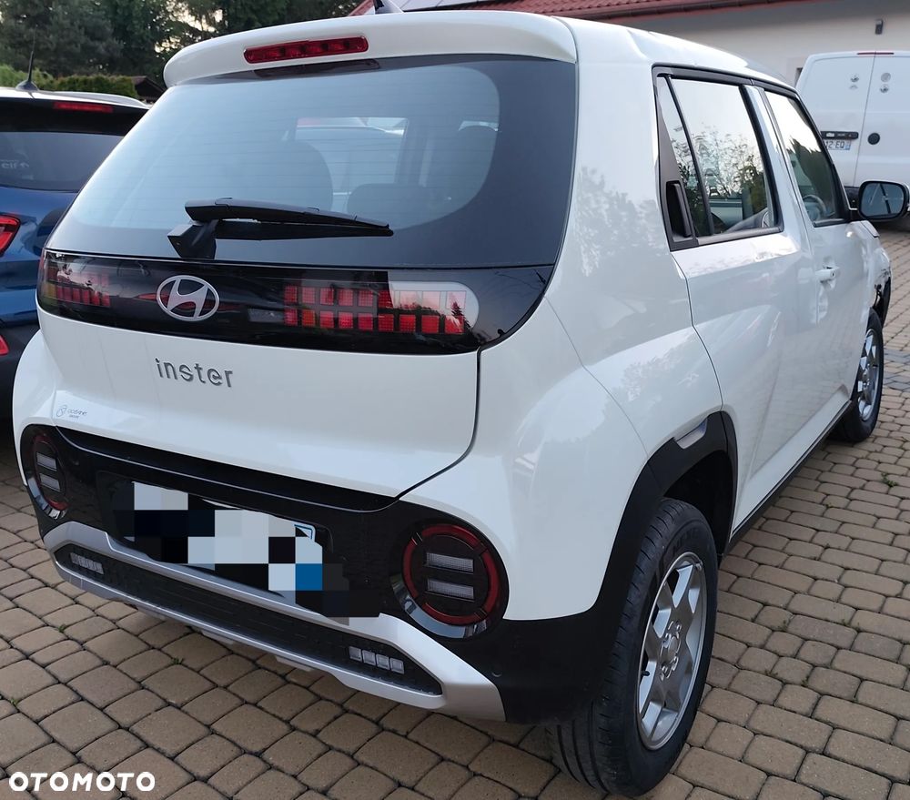 Hyundai Inster 42kWh Modern - 10