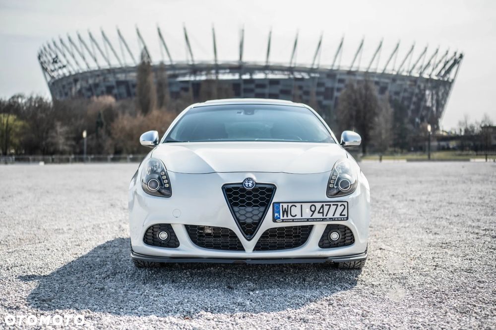 Alfa Romeo Giulietta ver-1750-tbi-quadrifoglio-verde - 6