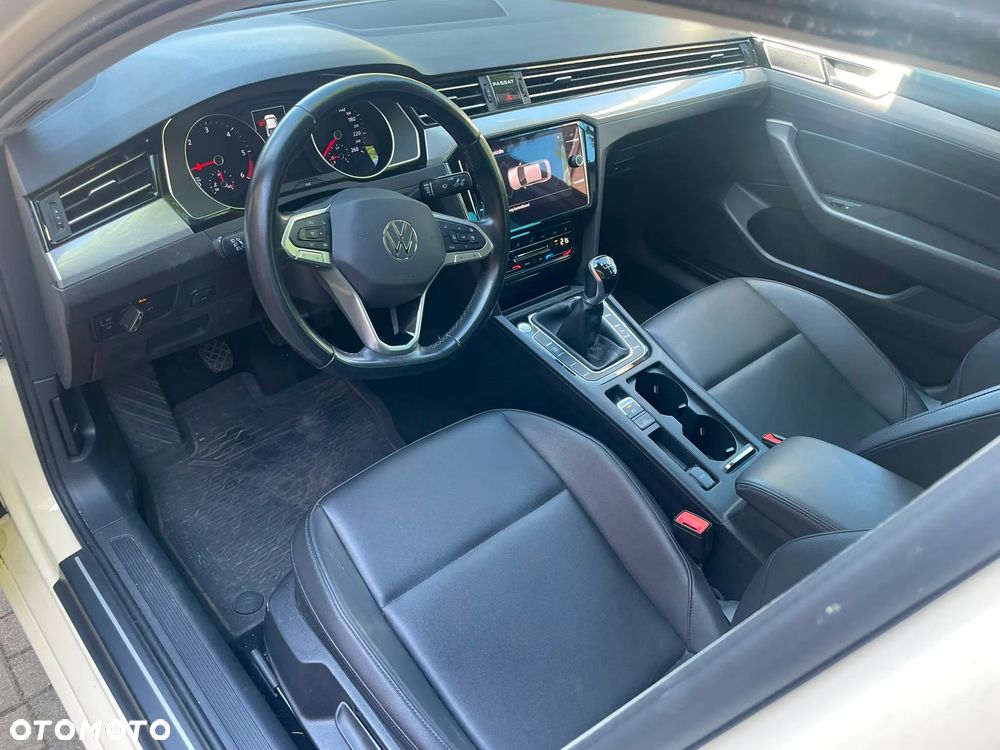 Volkswagen Passat 2.0 TDI EVO Business - 7
