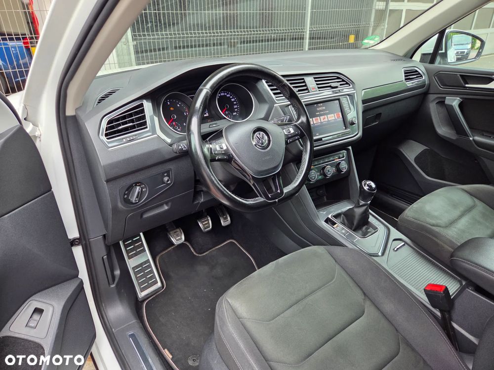 Volkswagen Tiguan 2.0 TDI SCR R-Line - 4