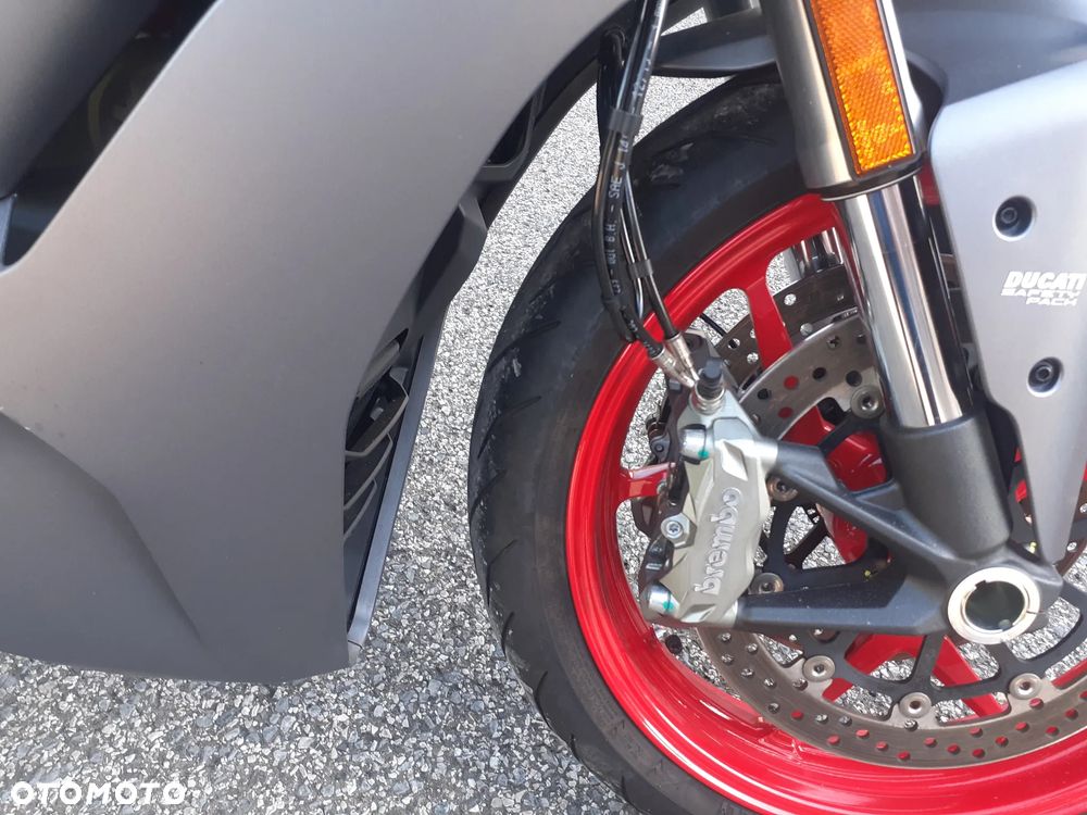 Ducati SuperSport - 32