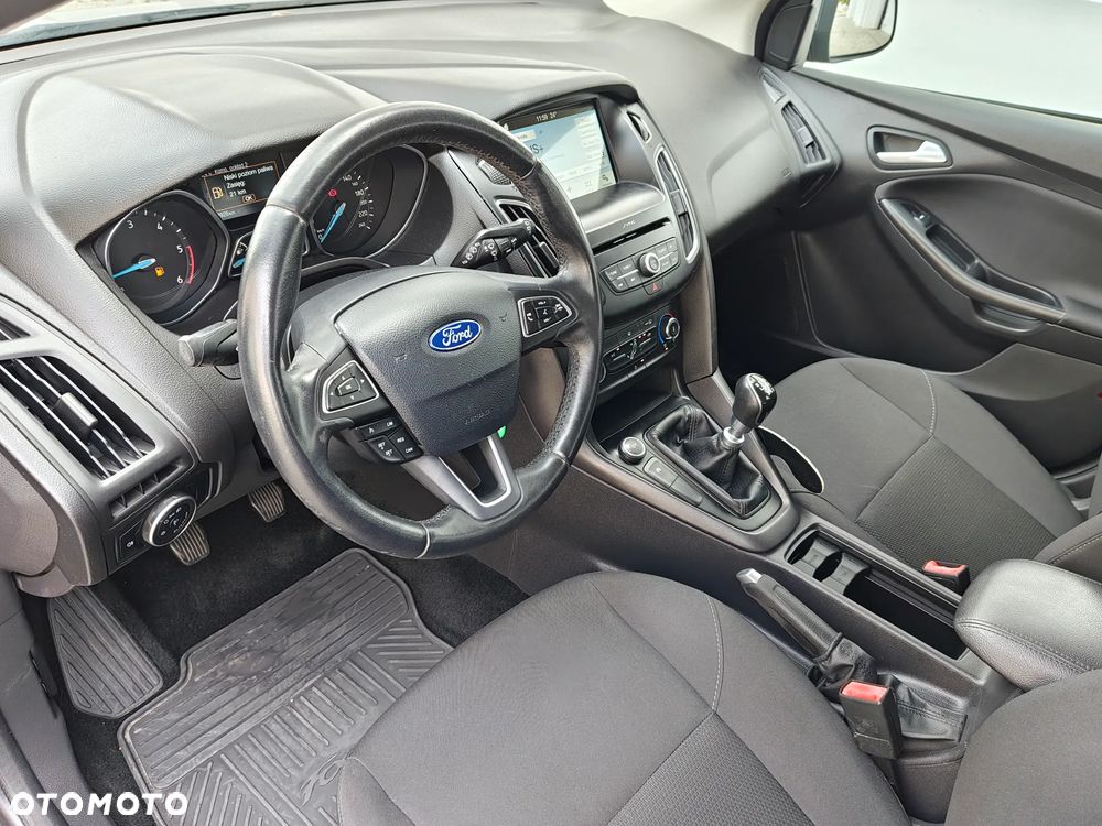 Ford Focus 1.5 TDCi Trend - 23