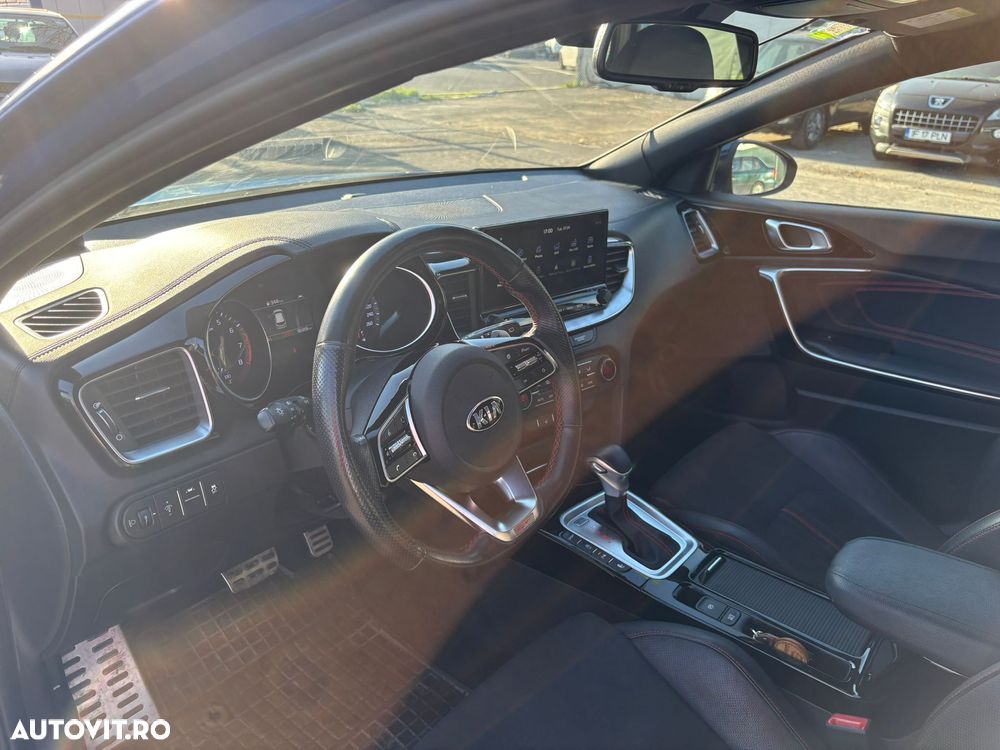 Kia Ceed 1.6 T-GDI 7DCT GT - 15