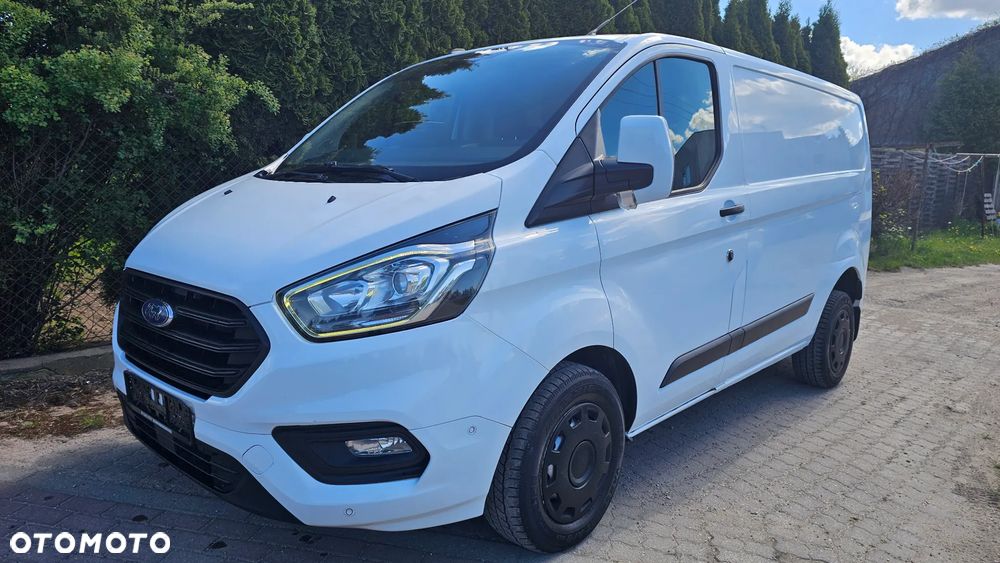 Ford Custom - 2