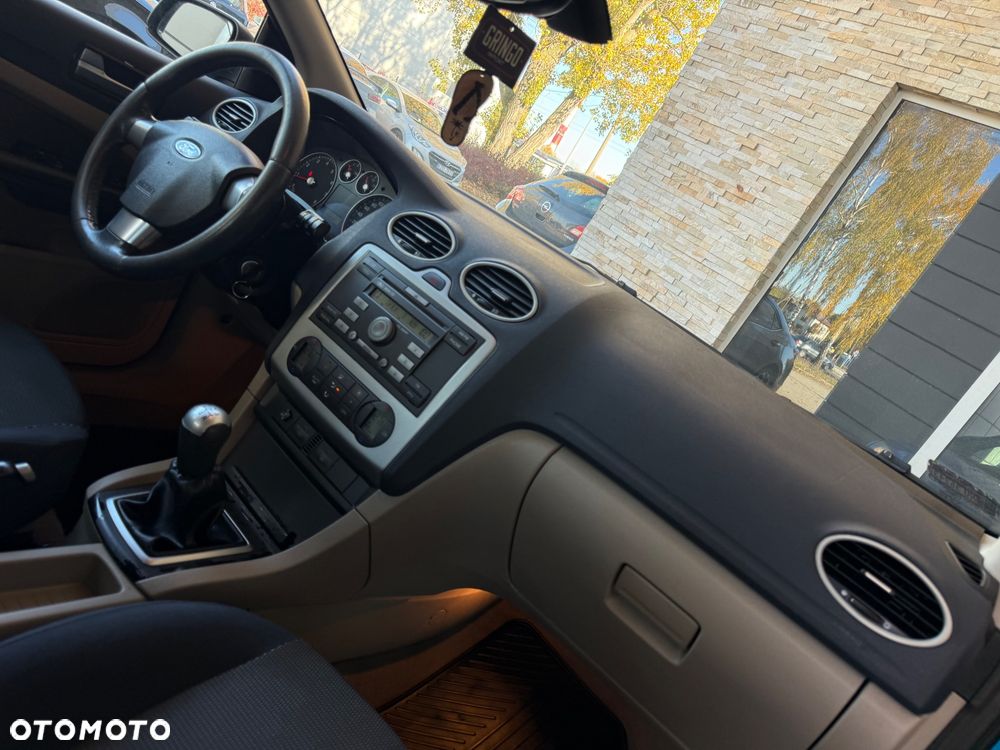 Ford Focus - 27