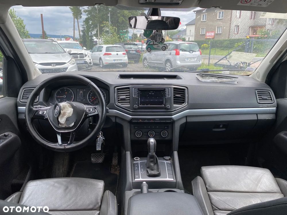 Volkswagen Amarok - 21