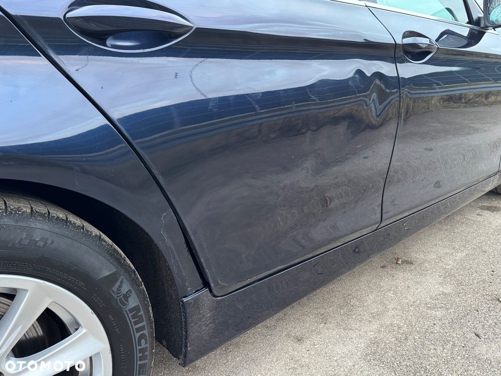 BMW Seria 5 520d Efficient Dynamics - 21