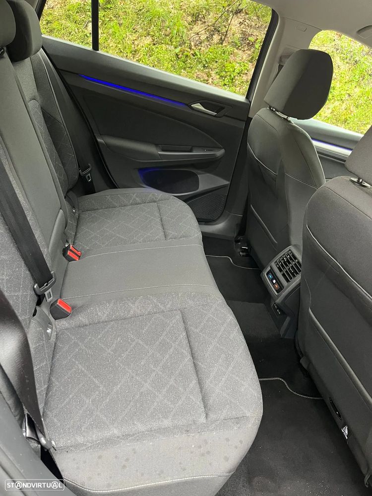 VW Golf Variant 2.0 TDi SCR Life - 15