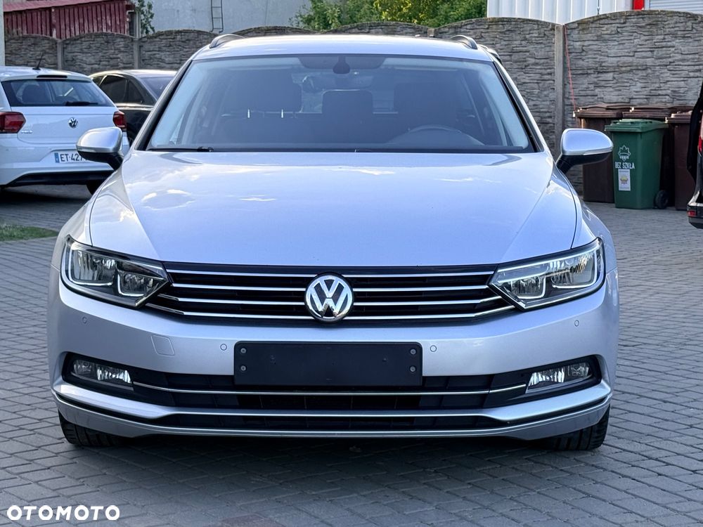 Volkswagen Passat - 10