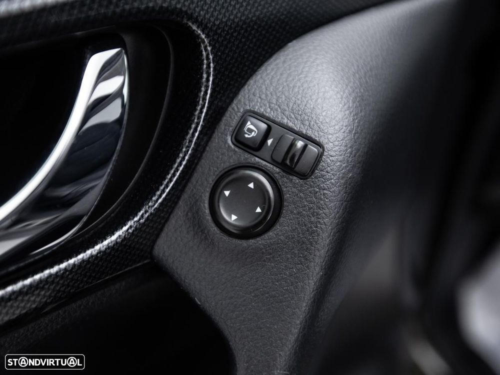 Nissan X-Trail - 17