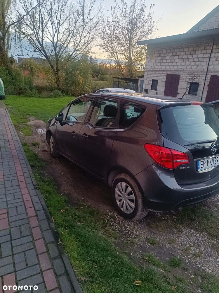 Opel Meriva - 8