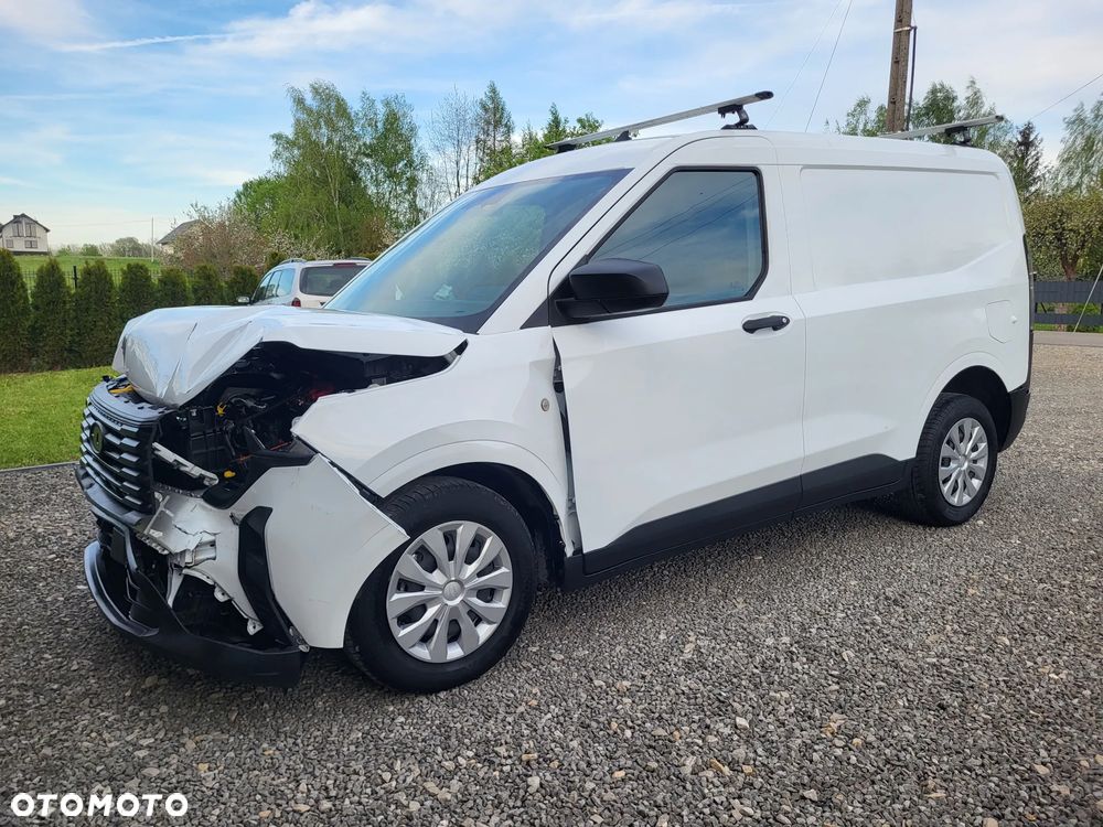 Ford Transit Courier - 4