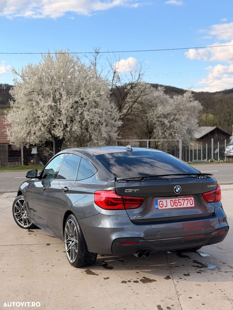 BMW Seria 3 330d Aut. M Sport - 7