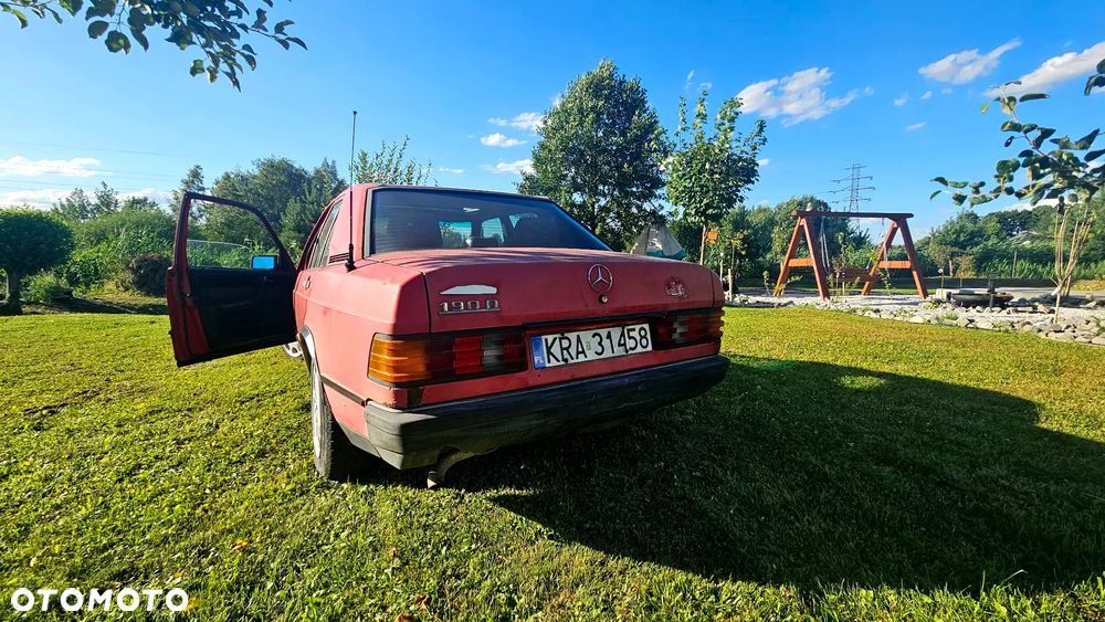 Mercedes-Benz W201 (190) - 4
