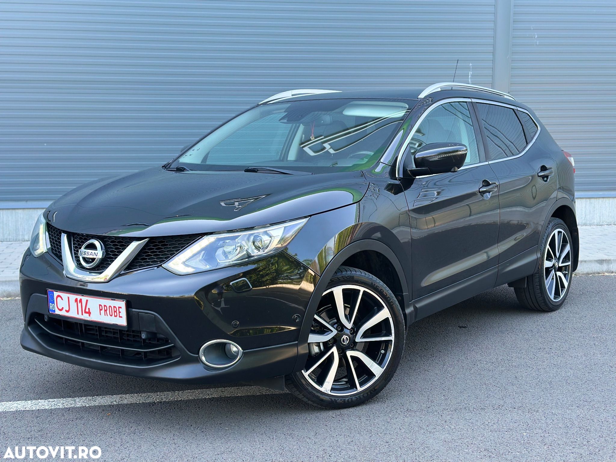 Nissan Qashqai 1.6 DIG-T TEKNA - 1