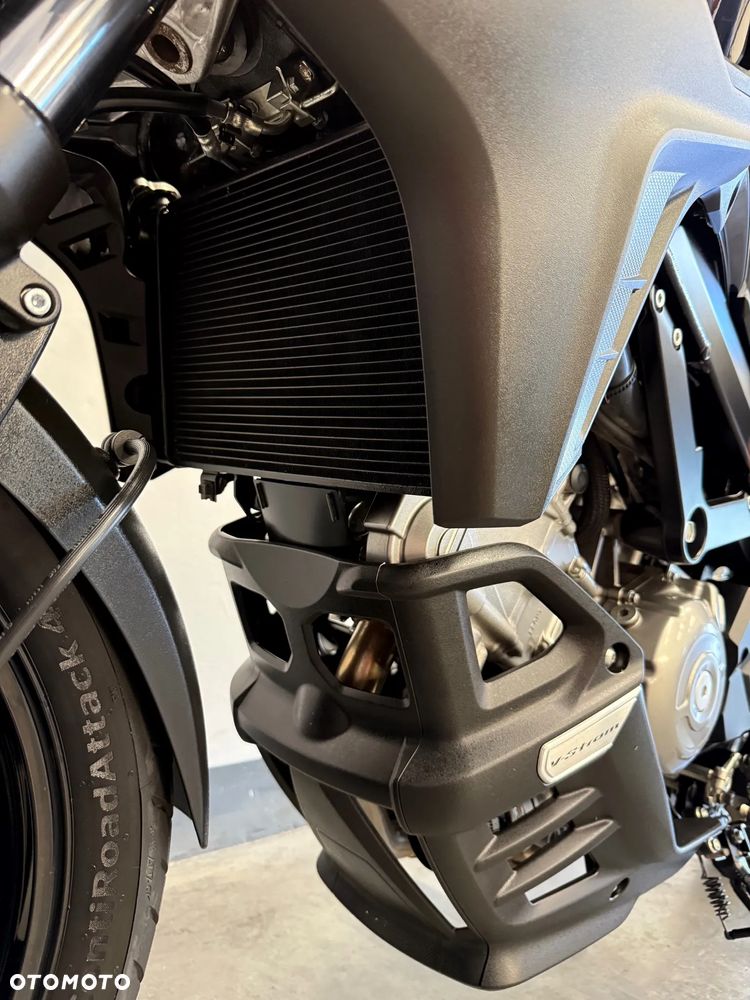 Suzuki V-STROM - 27