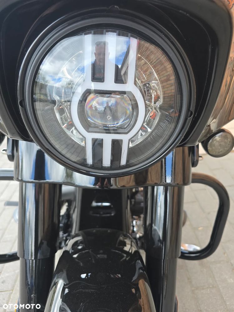 Harley-Davidson Touring Street Glide - 6