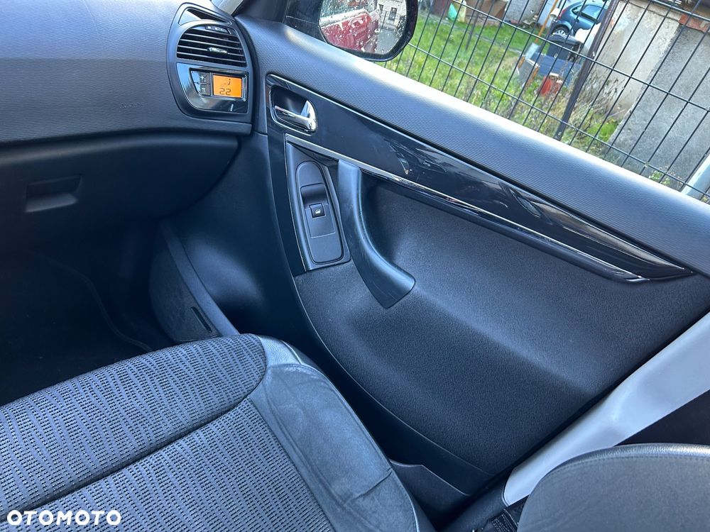 Citroën C4 Picasso 2.0 HDi Exclusive - 23