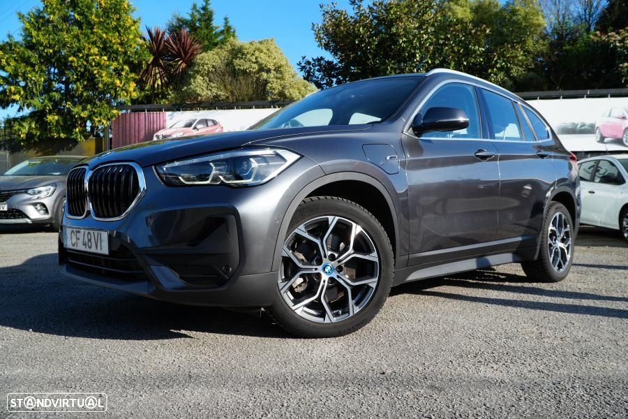 BMW X1 25 e xDrive Corporate Edition - 4