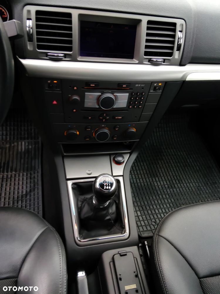 Opel Vectra 2.2 - 20