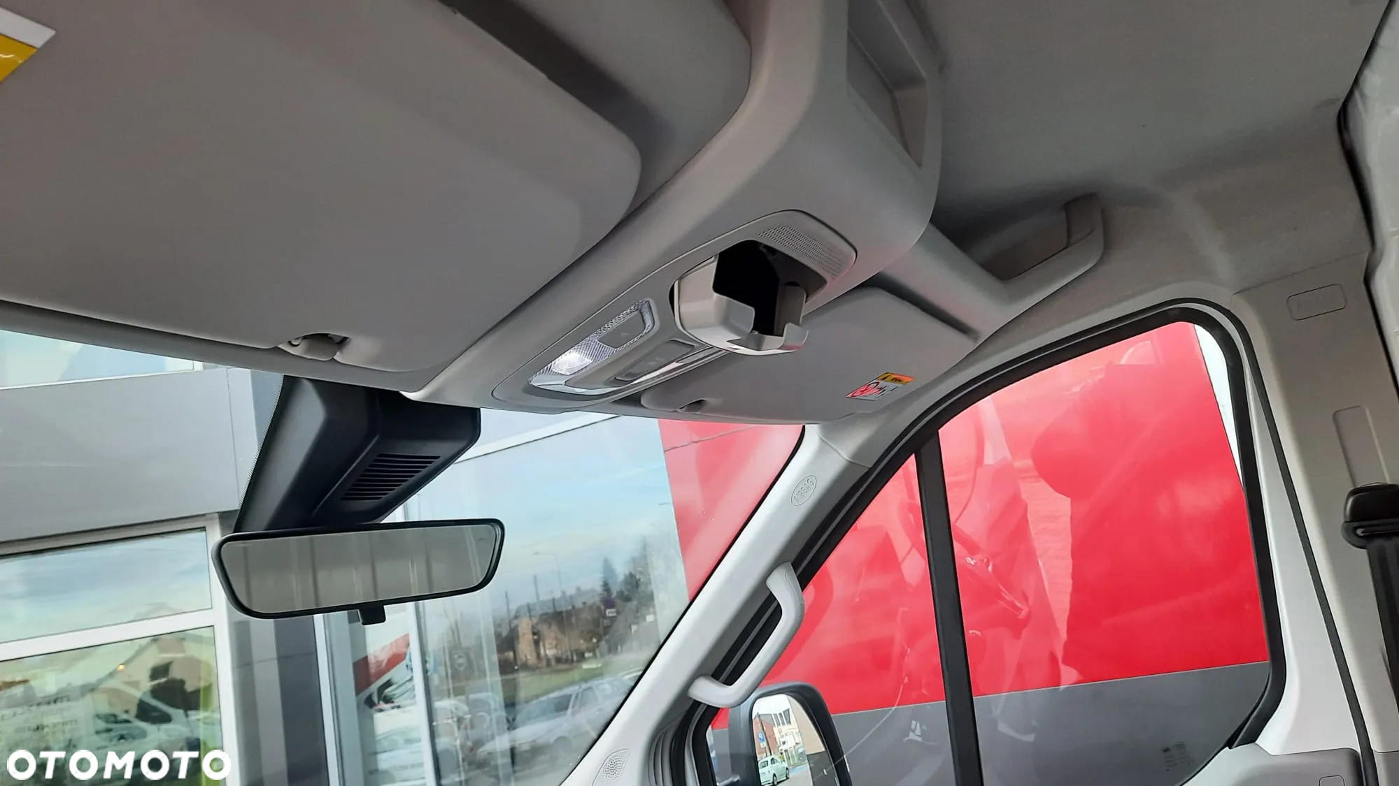 Maxus DELIVER 9 - 14