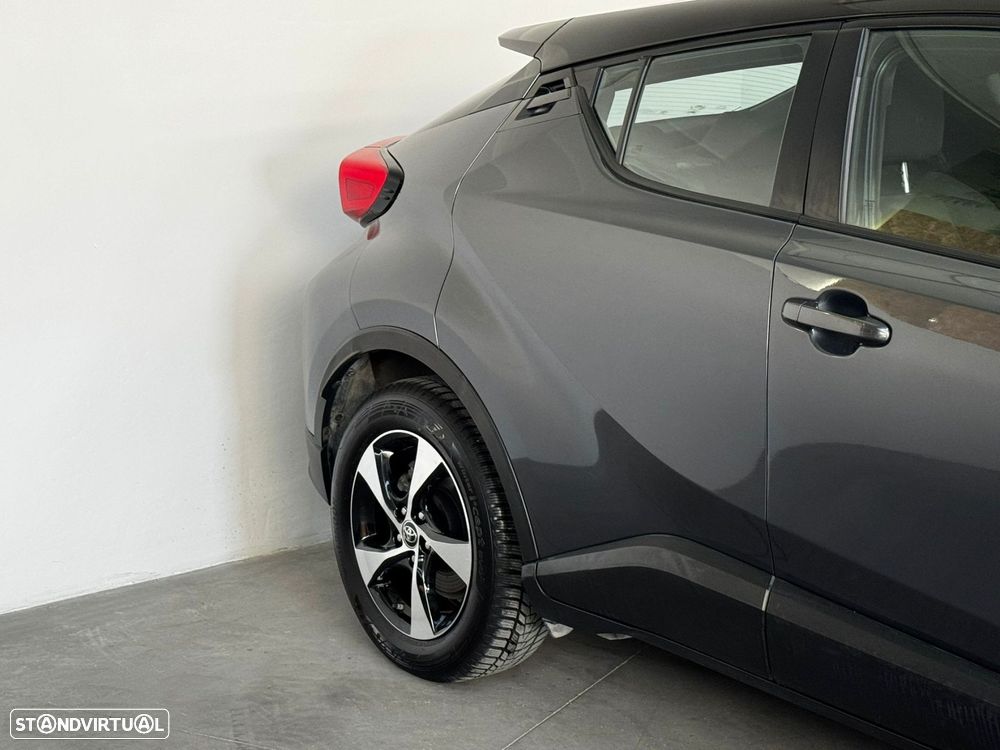 Toyota C-HR 1.8 Hybrid Exclusive - 2