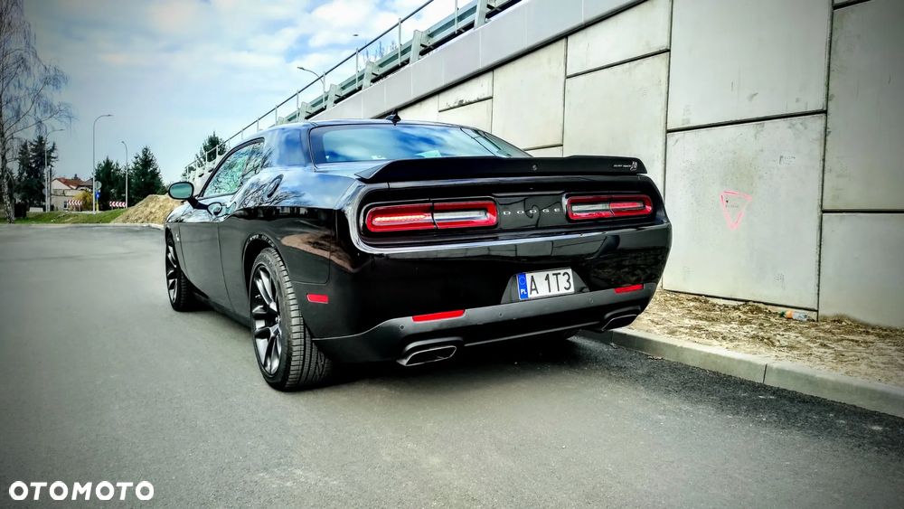 Dodge Challenger 6.4 Scat Pack - 6