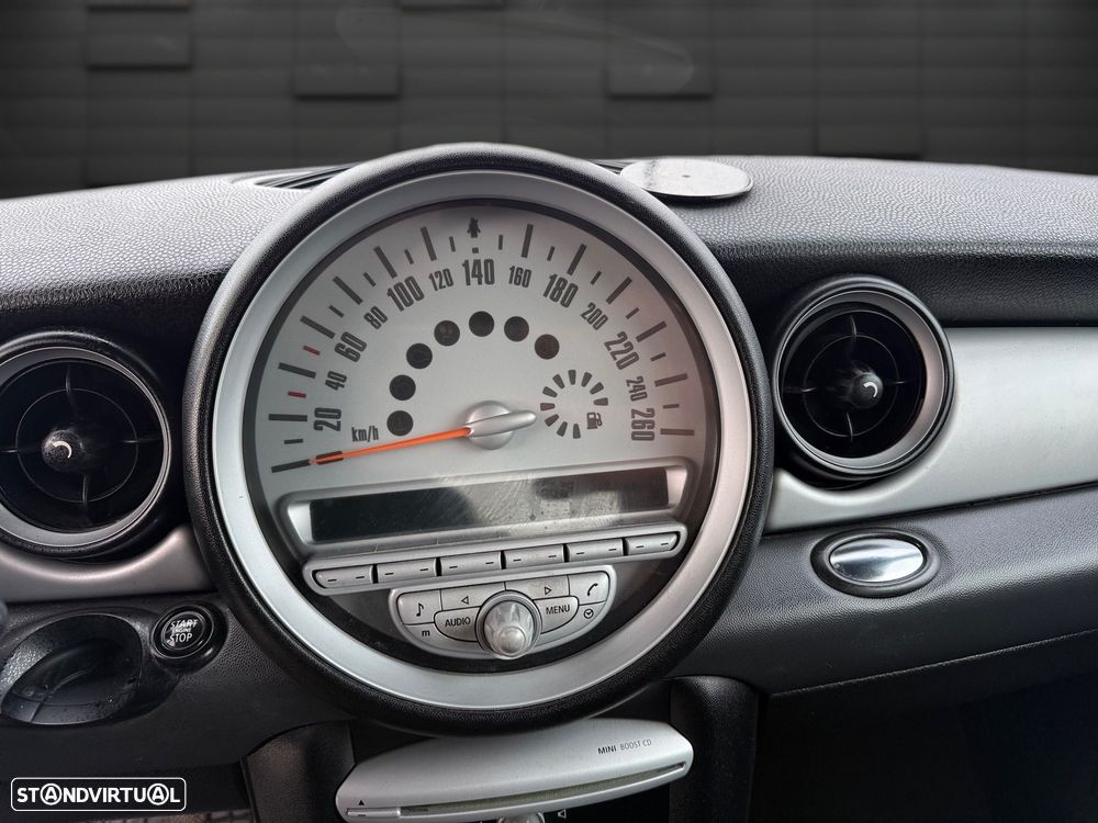 MINI 3 Portas One - 8