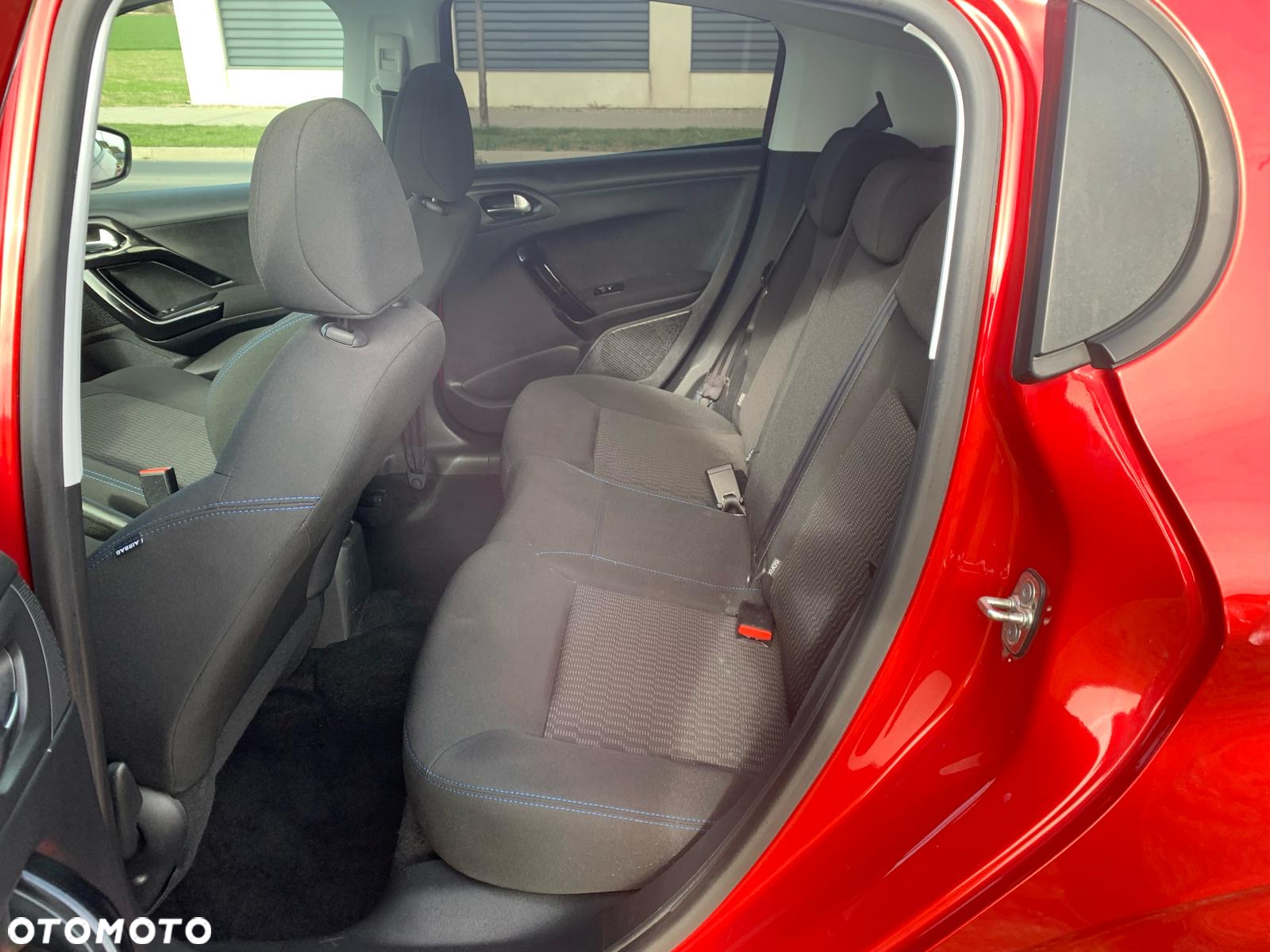 Peugeot 208 1.2 PureTech Active - 28