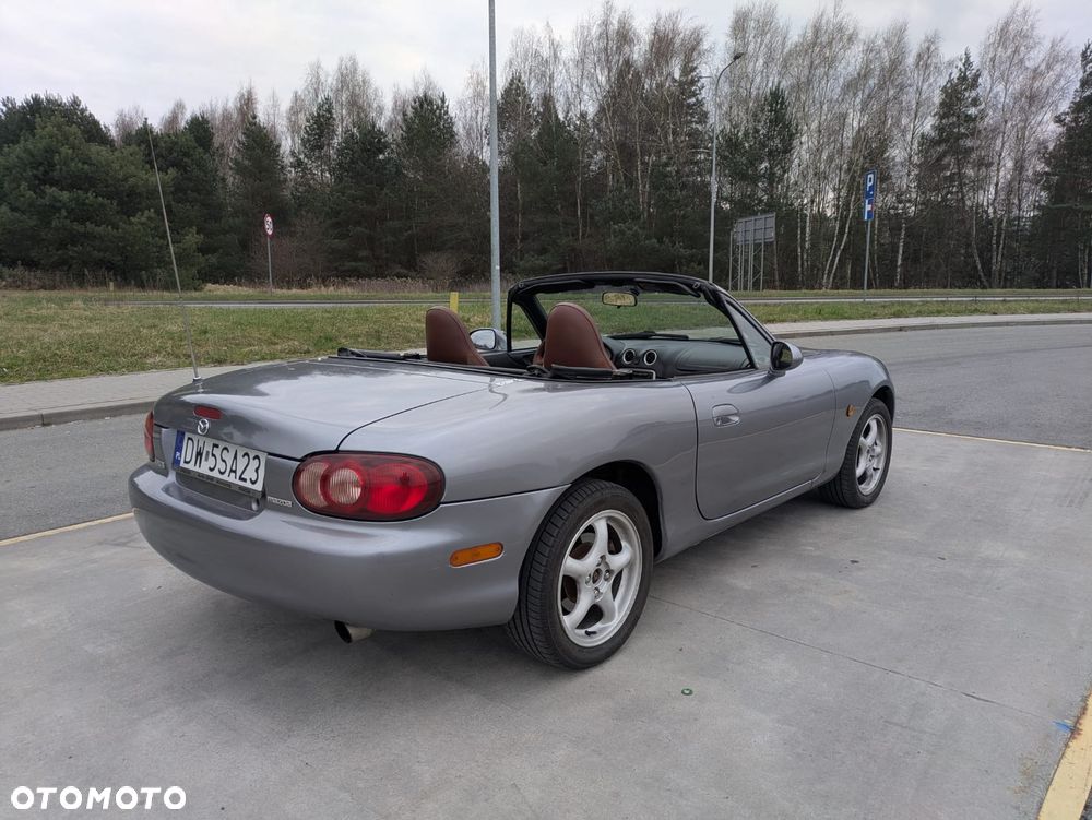Mazda MX-5 1.6 16V - 11