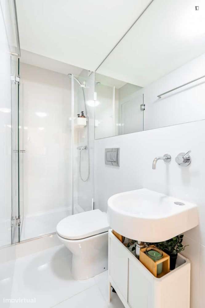 Apartamento com 1 quartos - localizado em Sé Porto - Grande imagem: 3/31