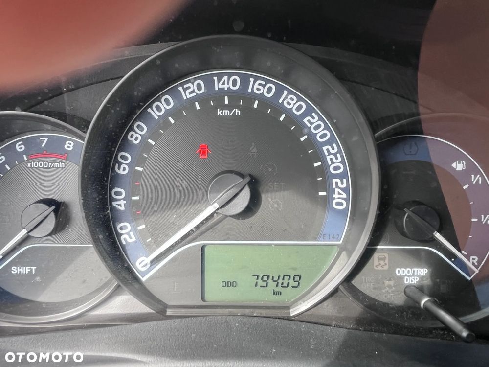 Toyota Auris 1.33 VVT-i Active - 18